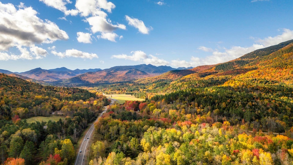 Frontier Just Dropped a $199 Unlimited Fall & Winter Travel Pass