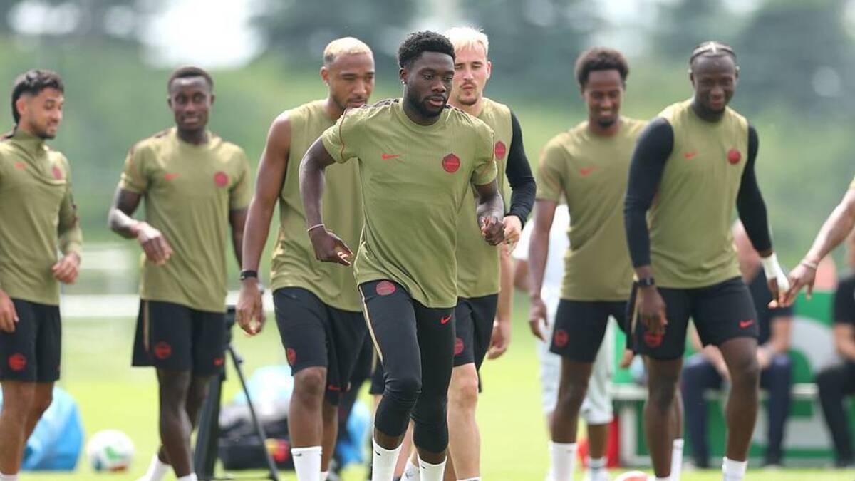  Alphonso Davies (center) has progressed well and is expected to play at some point in the World Cup. | Alex Pantling/FIFA/Getty Images 