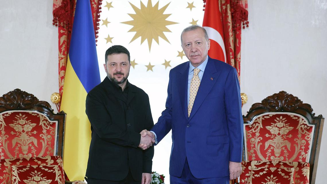 Zelenskyy, Erdogan discuss security ties and Middle East in Istanbul