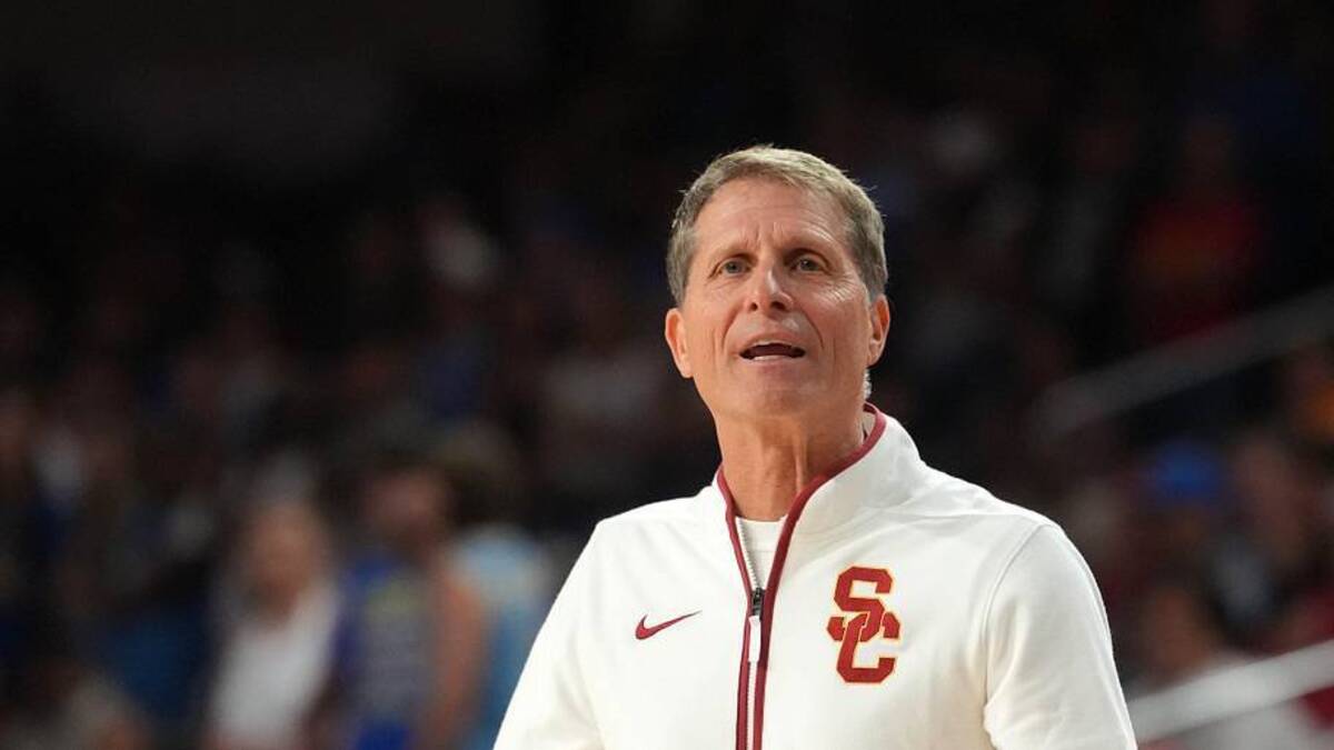  Mar 7, 2026; Los Angeles, California, USA; Southern California Trojans head coach Eric Musselman reacts against the UCLA Bruins at the Galen Center. Mandatory Credit: Kirby Lee-Imagn Images | Kirby Lee-Imagn Images 
