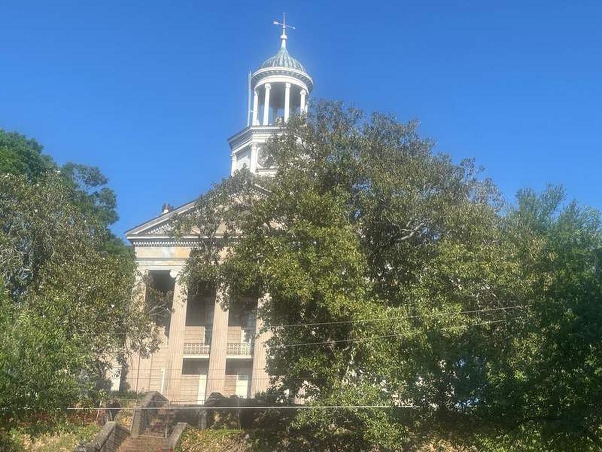  The beautiful Old Court House Museum, a National Historic Landmark. Photo credit: Judy Antell 