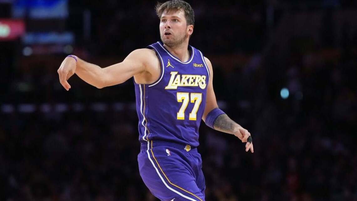 Lakers' Luka Doncic (back) to miss game vs. Clippers 