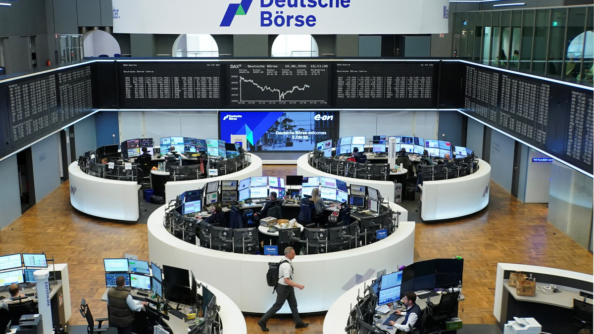 The German share price index DAX graph is pictured at the stock exchange in Frankfurt, Germany, June 10, 2026.     REUTERS/staff