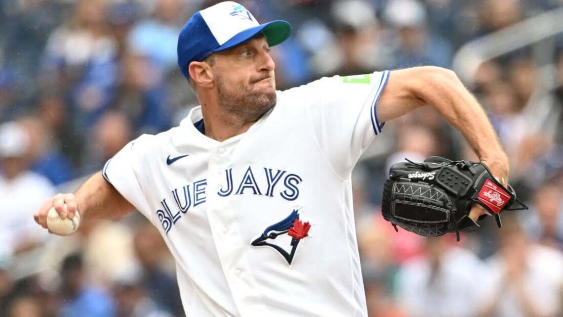 Max Scherzer twirls 10-K gem as Jays one-hit Mariners