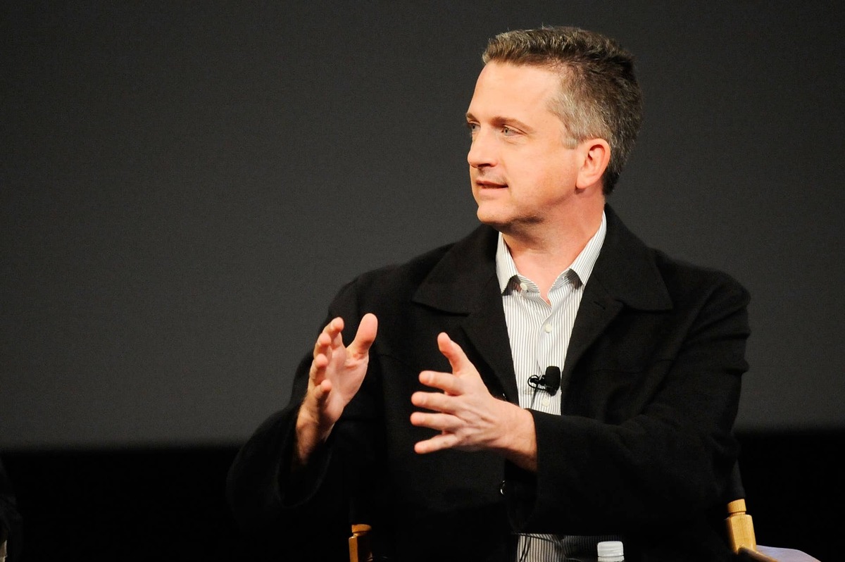  Bill Simmons thinks the Golden State Warriors will sign LeBron James. 