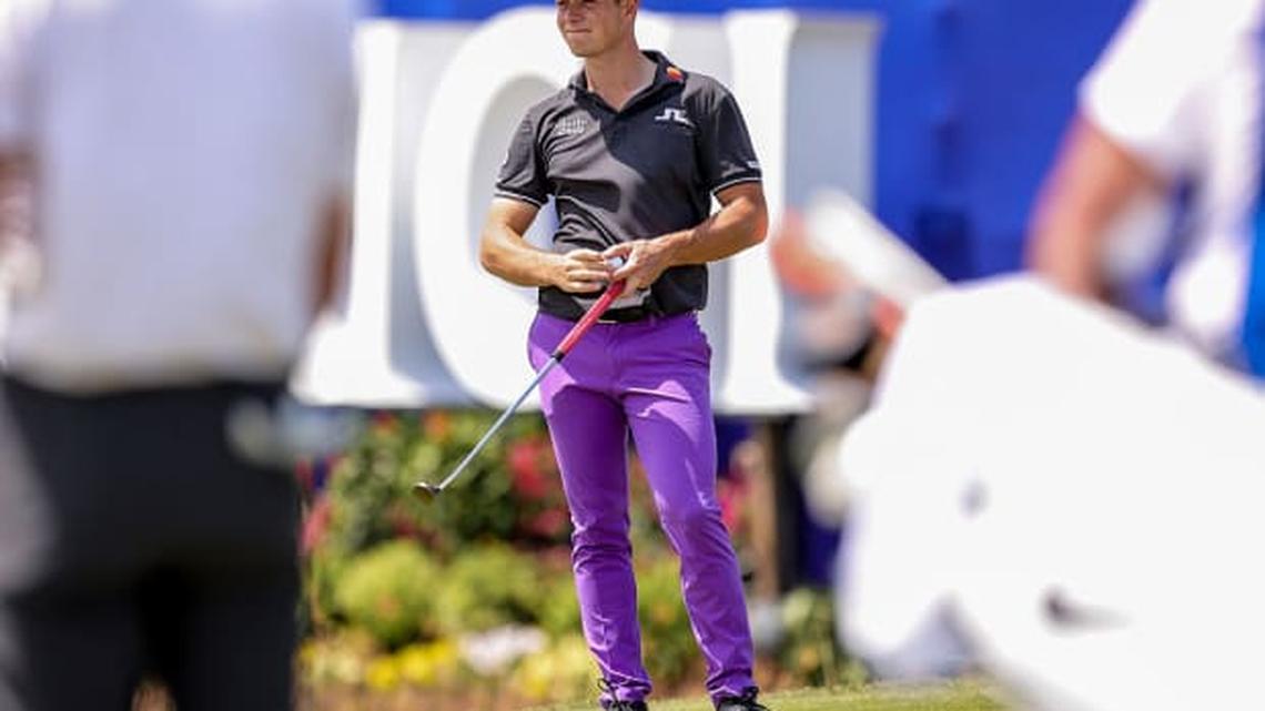 Viktor Hovland, With a Borrowed Driver, Repeats as Mayakoba Champion