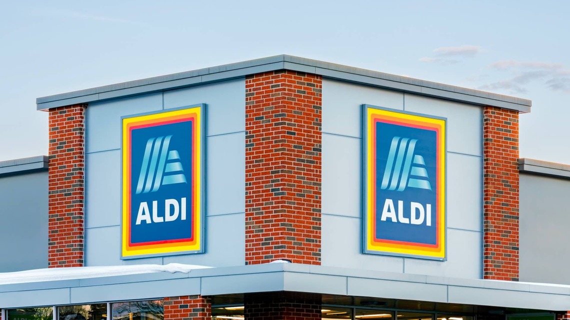 Aldi's Fleece-Lined Clogs Keep Your Feet Warm and Dry While Doing Fall Yard Work 