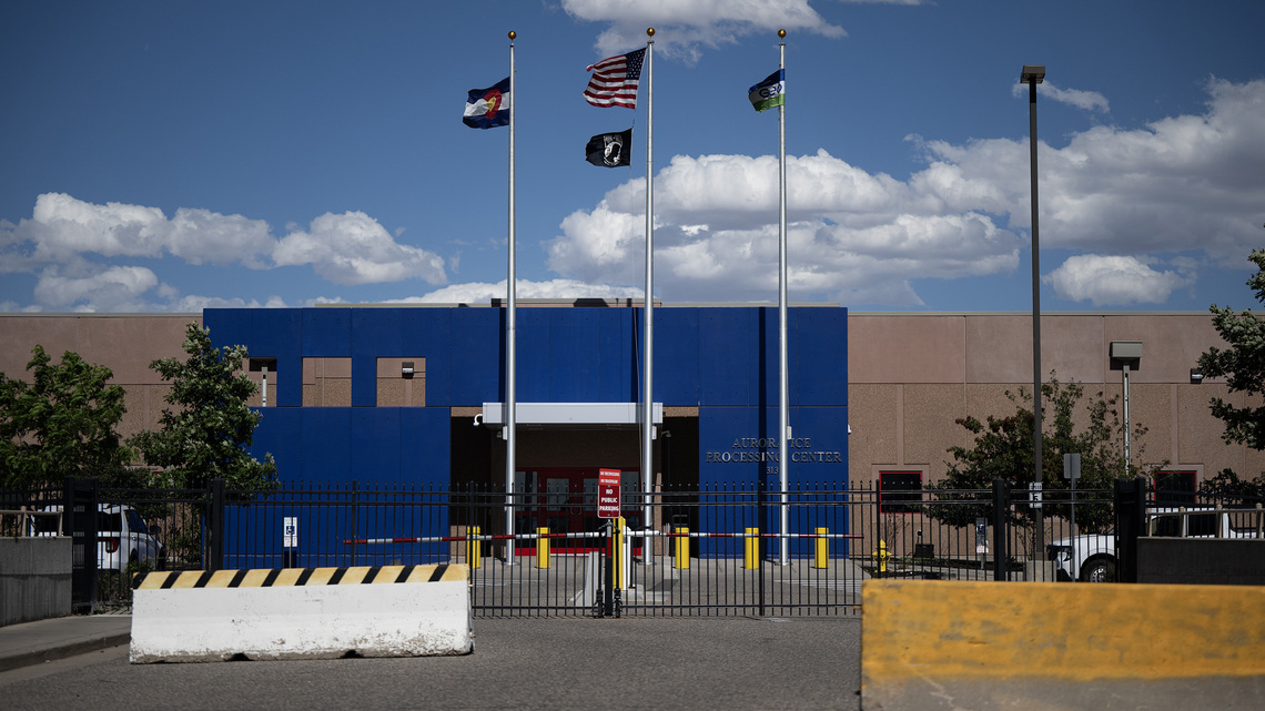 Outside probe of tuberculosis in Aurora's ICE detention center remains stuck as officials press for access 