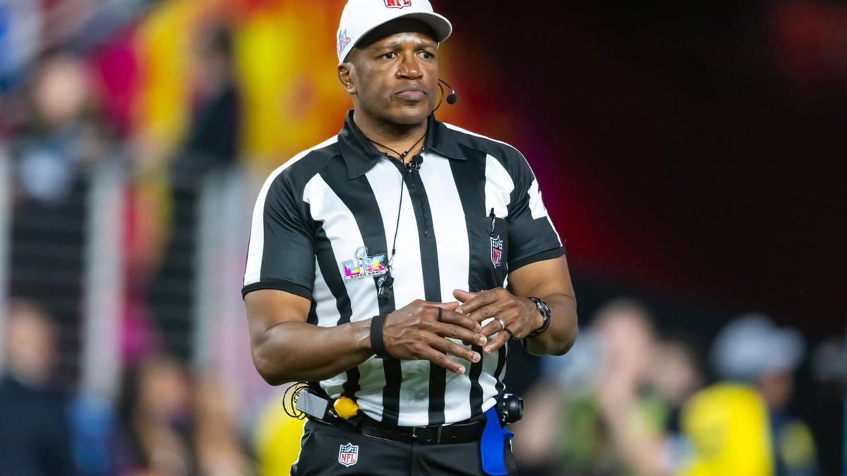 NFL referee Shawn Smith during Super Bowl LX between the New England Patriots against the Seattle Seahawks at Levi's Stadium. 
