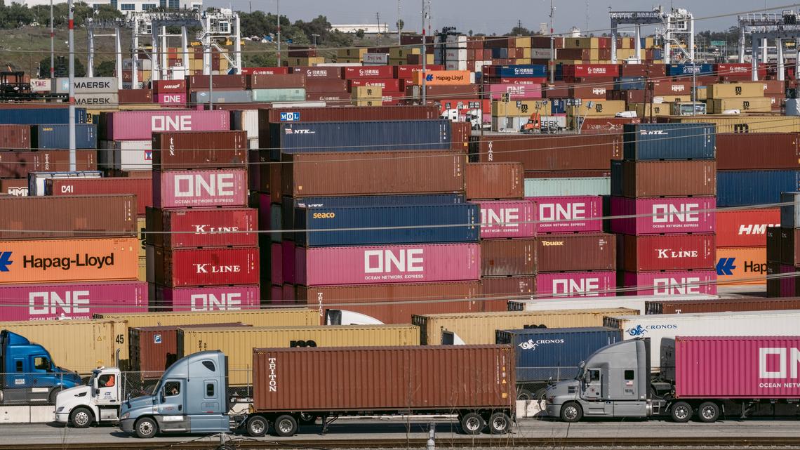 Trump aides project confidence on tariffs after court loss