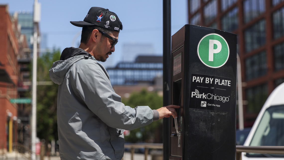 A shot to fix Chicago's parking meter deal? Aldermen test chances amid sale 