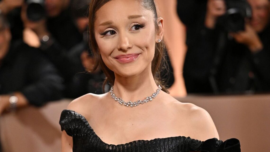 Reports: Ariana Grande and Ethan Slater split up 