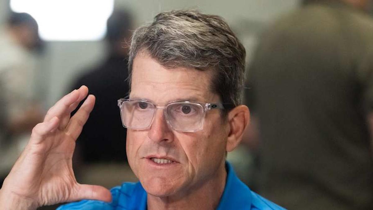  Mar 31, 2026; Phoenix, AZ, USA; Los Angeles Chargers head coach Jim Harbaugh speaks to reporters in the media during the 2026 NFL Annual League Meeting at the Arizona Biltmore. Mandatory Credit: Mark J. Rebilas-Imagn Images | Mark J. Rebilas-Imagn Images 