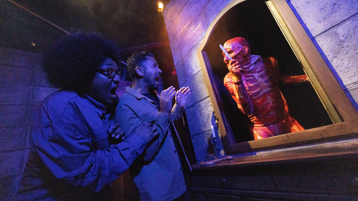 Test your nerves at Knott's, Universal Studios mazes and more ...