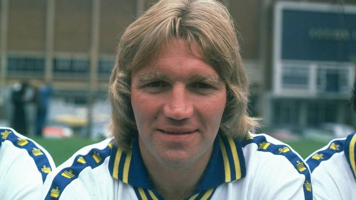  Tony Currie. | Getty/Steve Powell/Allsport 