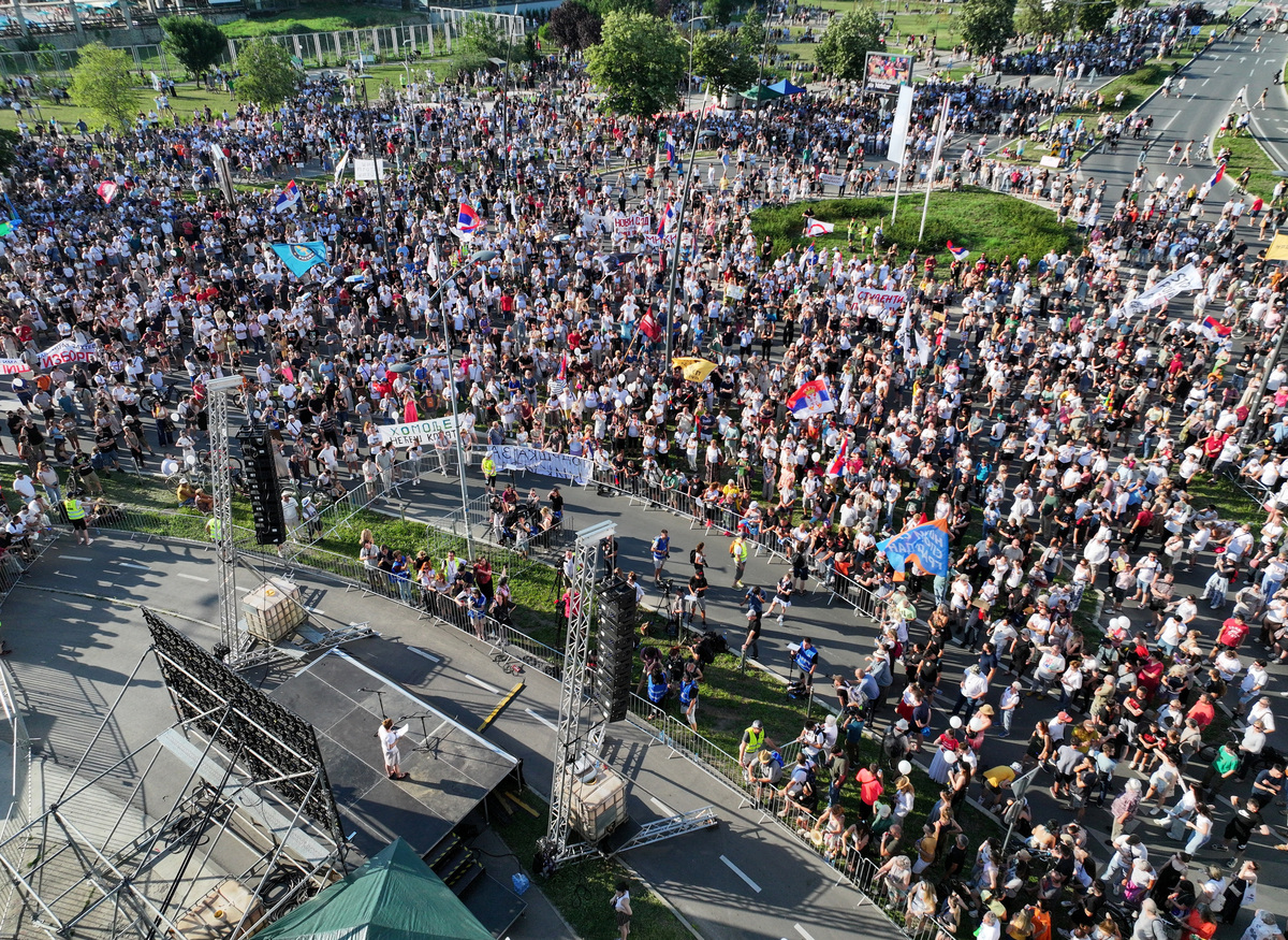 A drone view shows demonstrators attending a student-led protest seeking to maintain the momentum of a nationwide anti-government movement that emerged after the deadly collapse of the Novi Sad railway station canopy in November 2024, in Novi Sad, Serbia, June 20, 2026. REUTERS Zorana Jevtic
