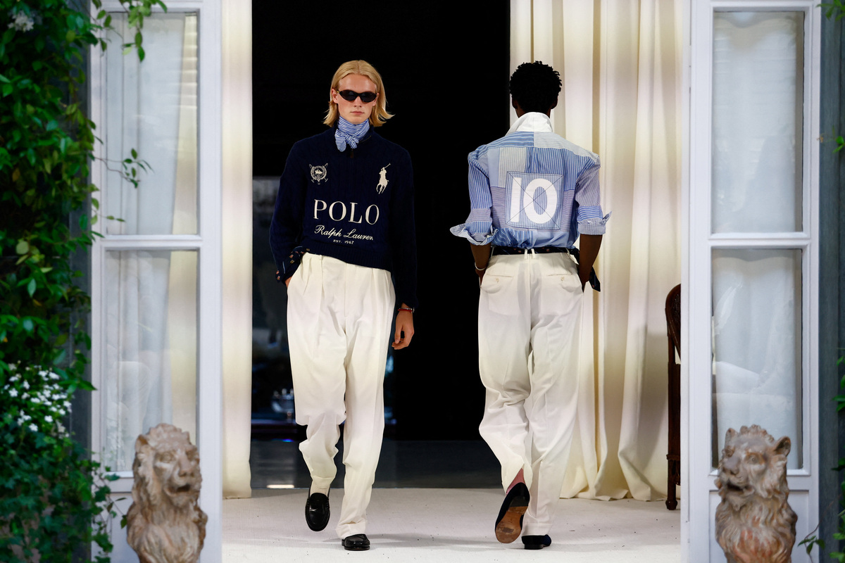 A model wears a creation during Ralph Lauren's presentation of its Spring/Summer 2027 men's collection in Milan, Italy, June 19, 2026 REUTERS/Alessandro Garofalo