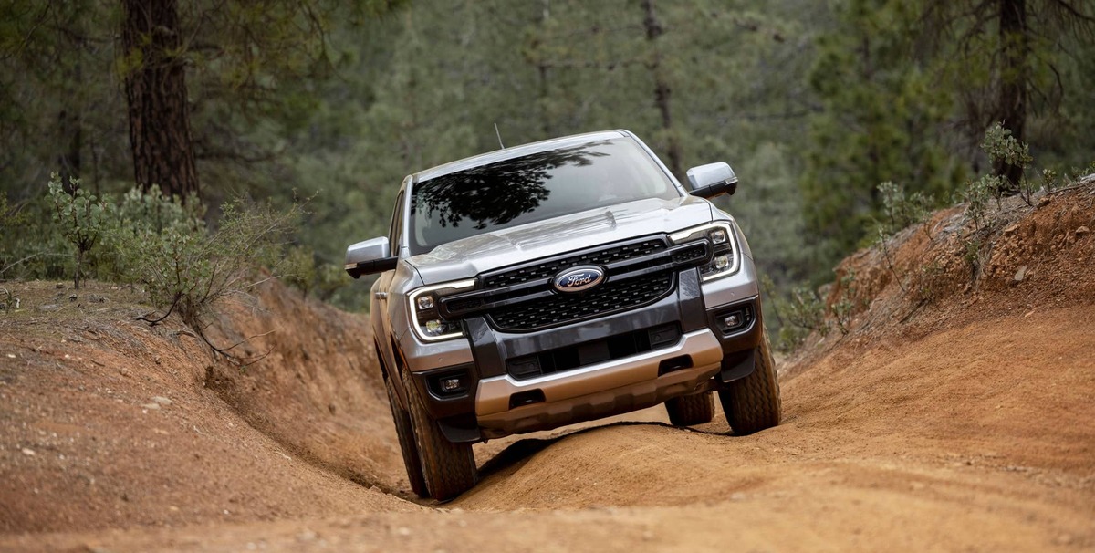  2025 Ford Ranger Front