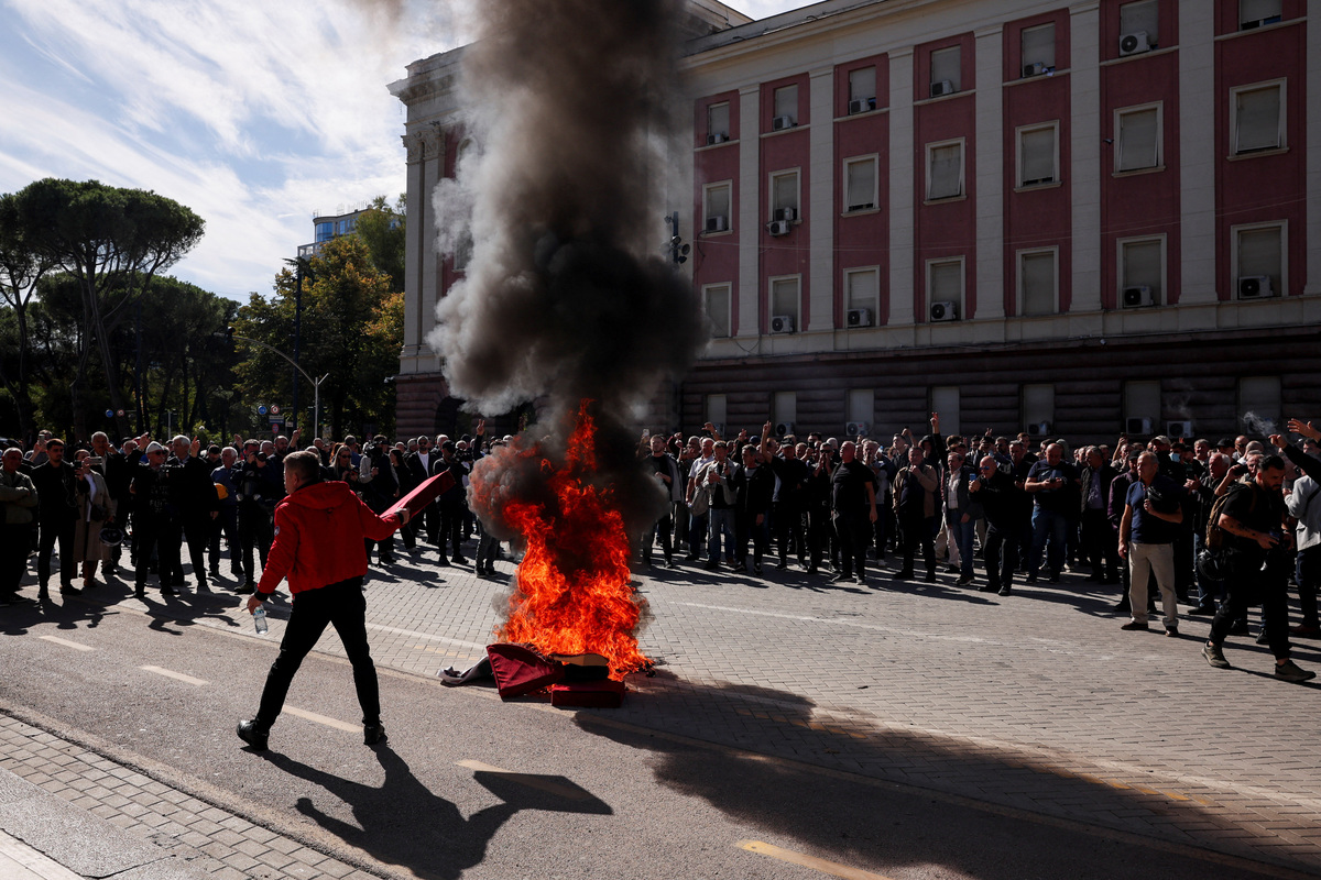 Albanian police fire tear gas as anti-government student protests turn ...