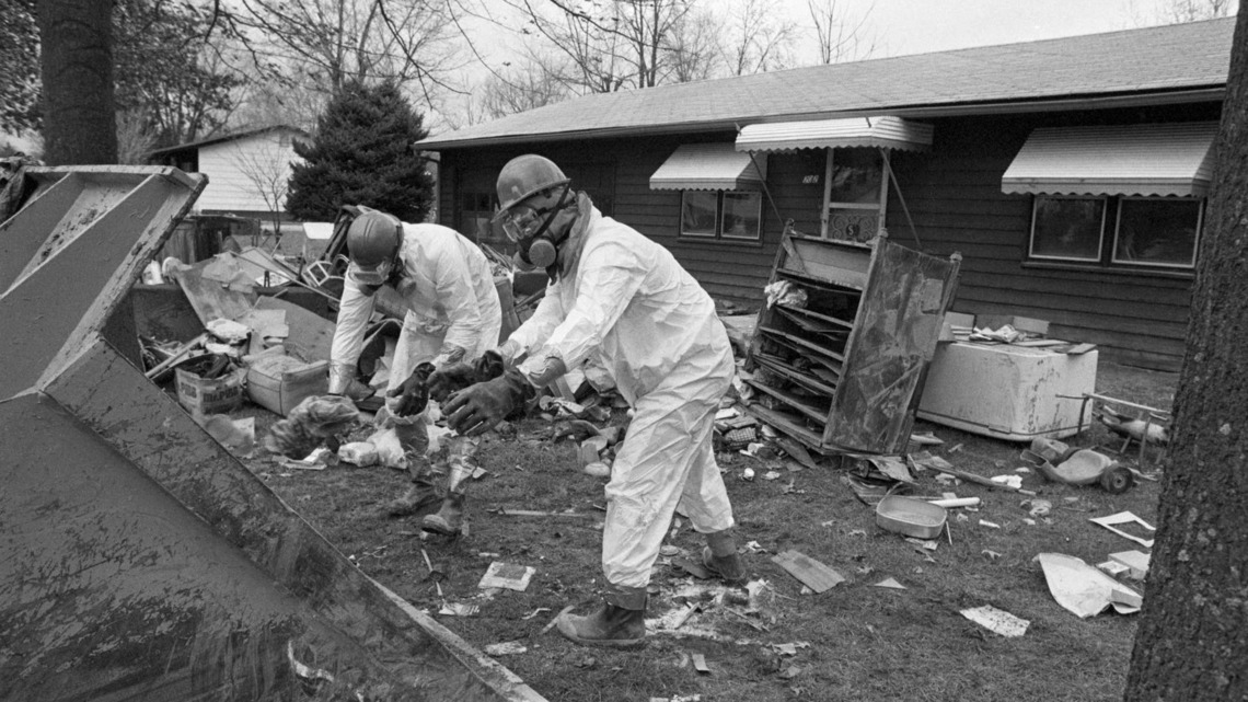 In 1983, the EPA announced a buyout of Times Beach, Missouri; by 1997 an incinerator there had burned more than 265,000 tons of dioxin-contaminated soil, and the site is now a state park 