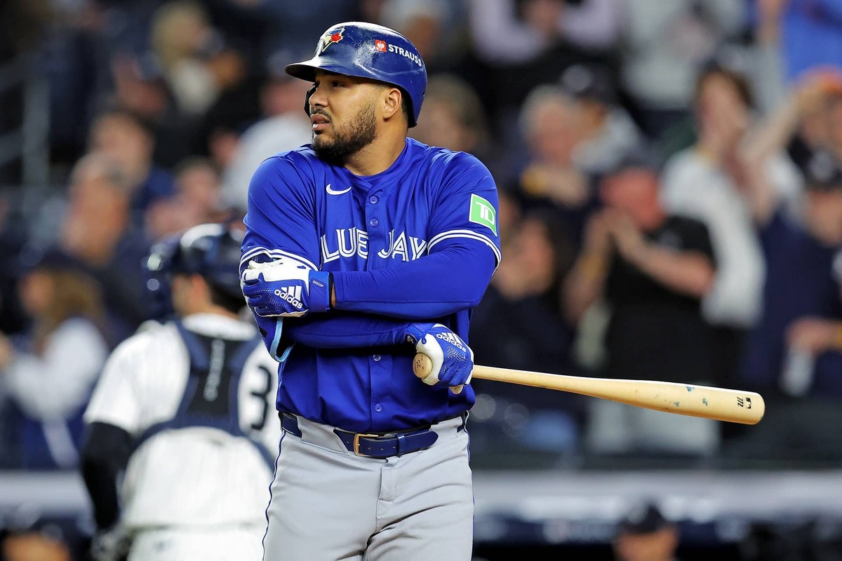  Toronto Blue Jays right fielder Anthony Santander (25) © Brad Penner-Imagn Images