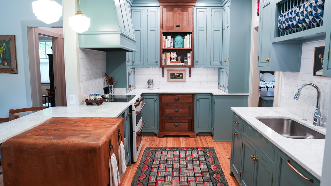 This 1920s home in the Louisville area gets a stunning modern renovation 