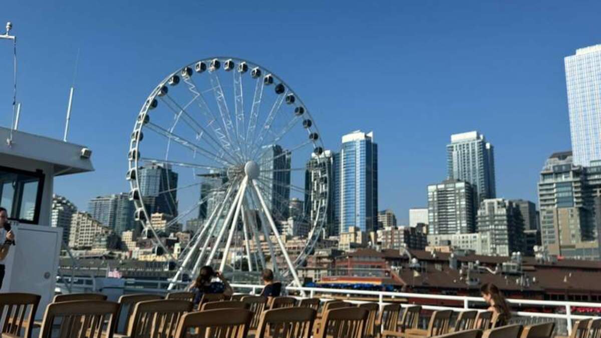  View of the Seattle Great Wheel from an Argosy harbor cruise in Seattle. Photo credit: Casey Clark 