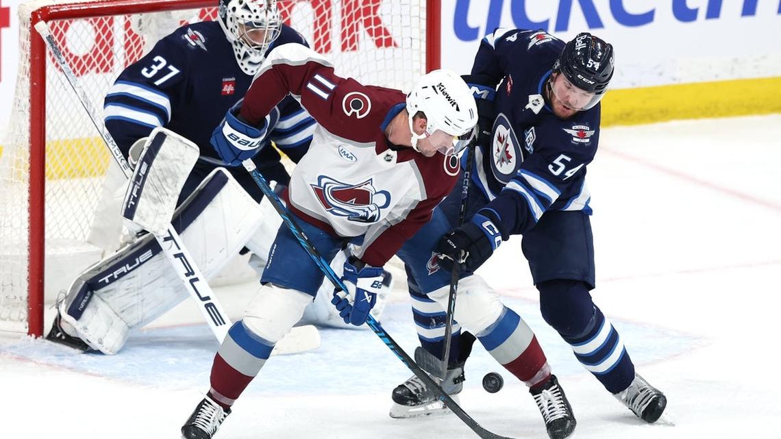 Avs edge Jets as NHL goals leader Nathan MacKinon nets pair