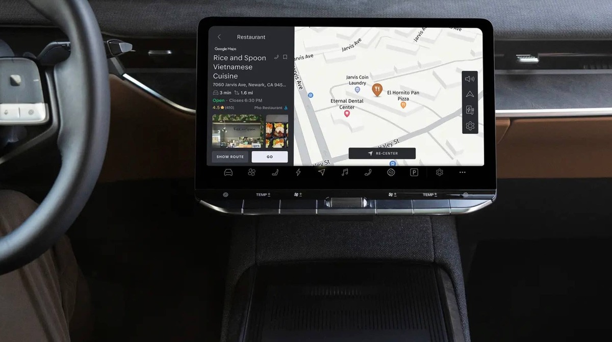  Lucid Gravity navigation system with Google Maps Places API Lucid