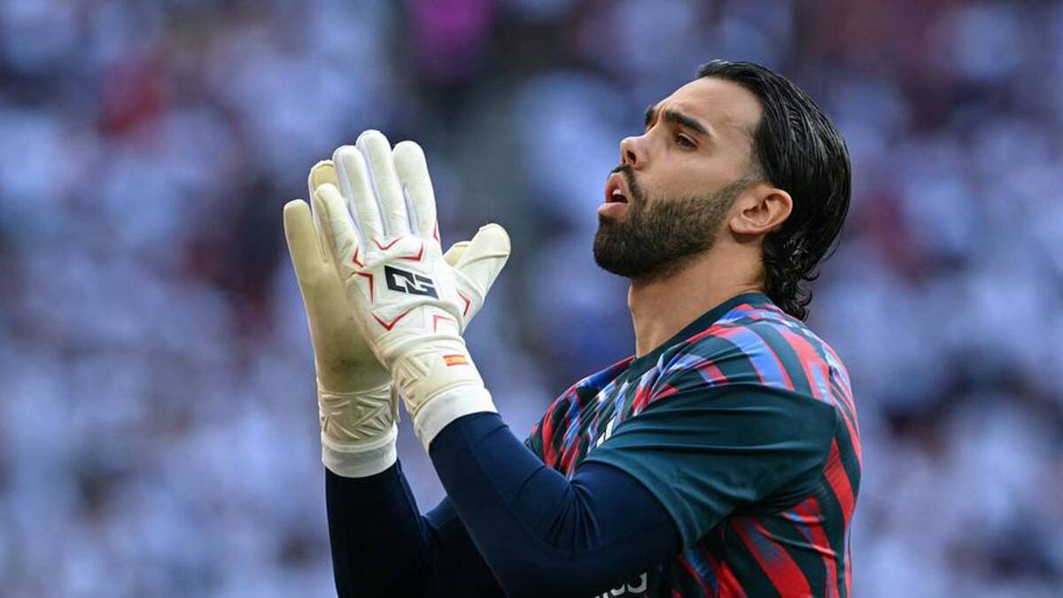  David Raya was crucial for Arsenal. | NICOLAS TUCAT/AFP/Getty Images 