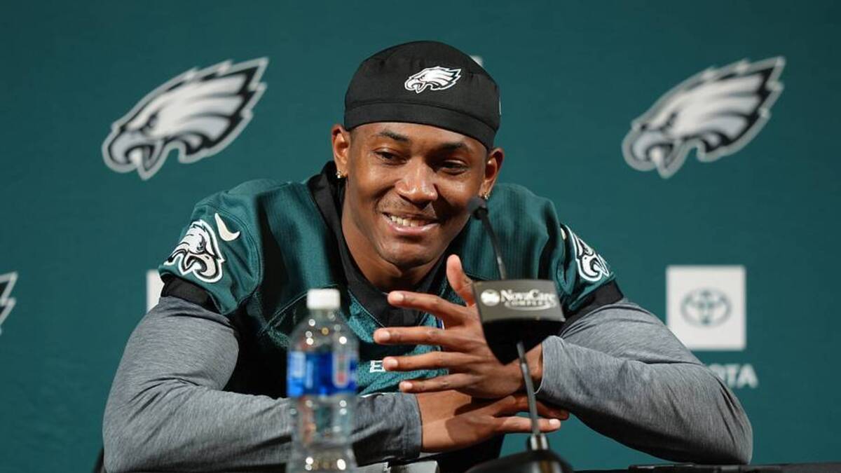  Jun 10, 2025; Philadelphia, PA, USA; Philadelphia Eagles wide receiver DeVonta Smith (6) addresses media during a press conference at NovaCare Complex. | IMAGN IMAGES via Reuters Connect 