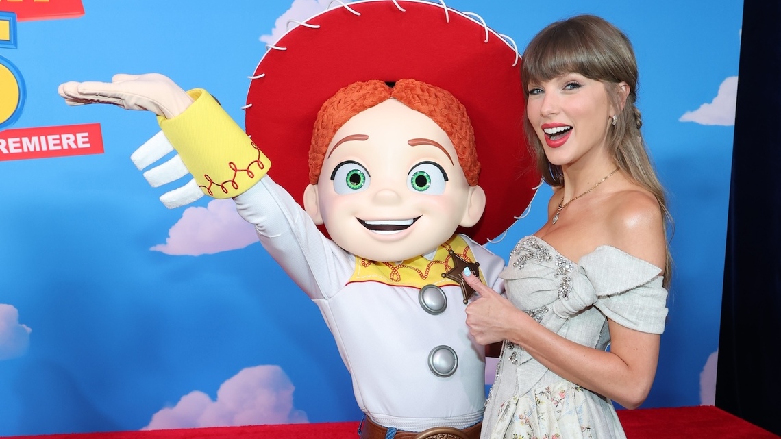 Taylor Swift Rocks Dreamy Western-Inspired Dress at 'Toy Story 5' L.A. Premiere 