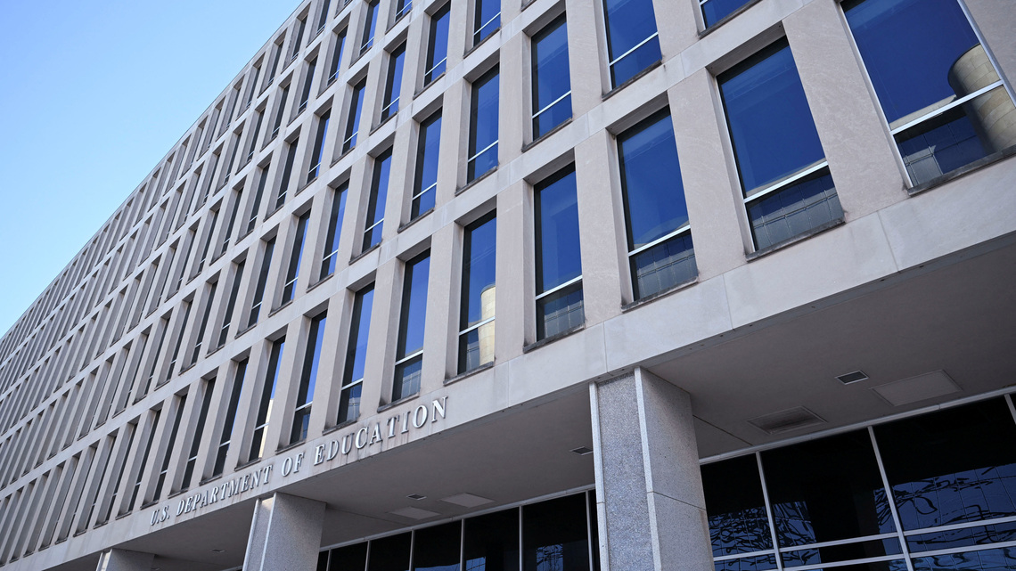 Trump administration moves to end attorney group's law school oversight 