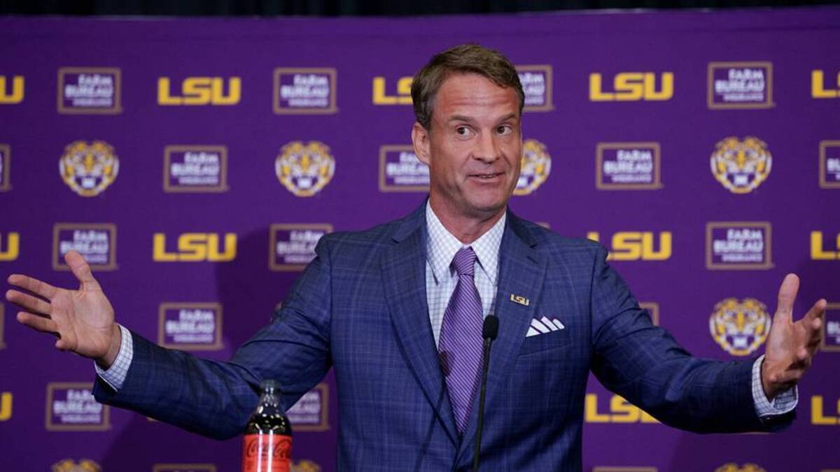 College Football's Subliminal War Against Lane Kiffin Has Arrived