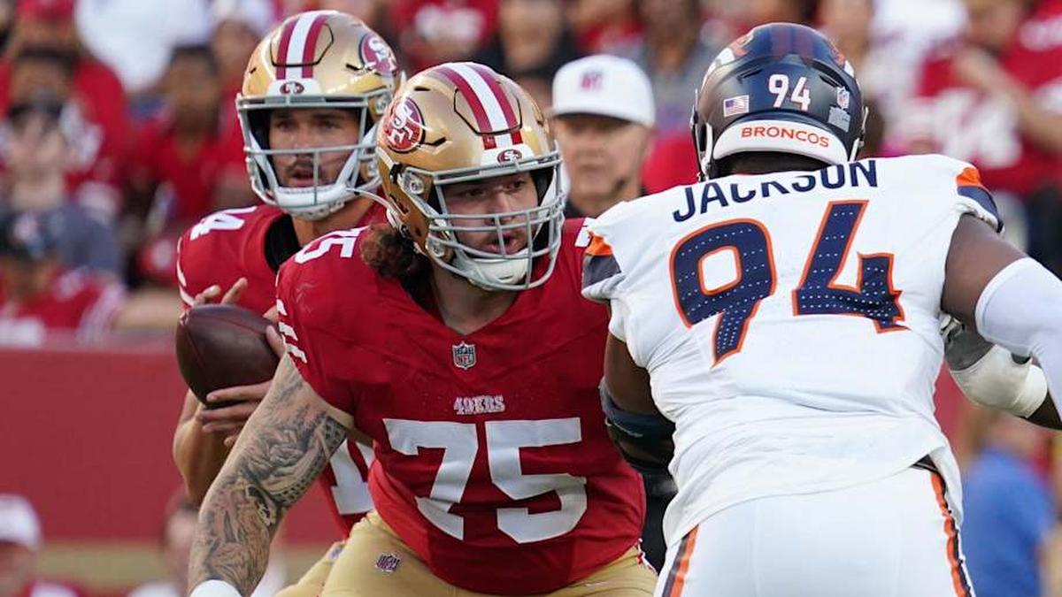  Aug 9, 2025; Santa Clara, California, USA; San Francisco 49ers offensive lineman Connor Colby (75) pass protects San Francisco 49ers quarterback Tanner Mordecai (4) against Denver Broncos defensive lineman Jordan Jackson (94) in the second quarter at Levi's Stadium. Mandatory Credit: David Gonzales-Imagn Images | David Gonzales-Imagn Images 