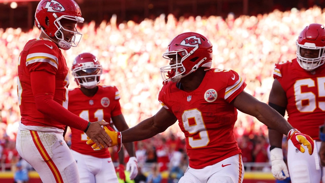 Kenneth Walker III Continues Running Wild in Week 6 for Kansas City Chiefs 
