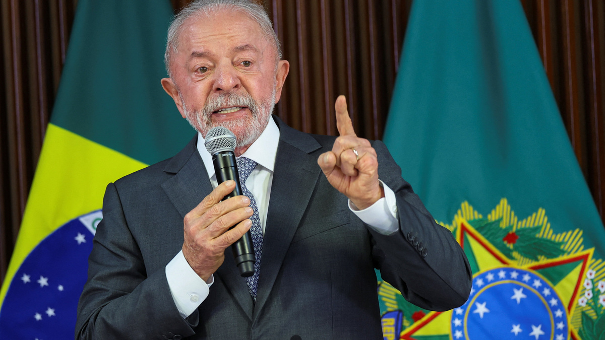 Brazil's President Luiz Inacio Lula da Silva speaks during a ministerial meeting after Trump administration proposed a new punitive tariff of 25% on many imports from Brazil, at the Planalto Palace in Brasilia, Brazil, June 3, 2026. REUTERS/Adriano Machado