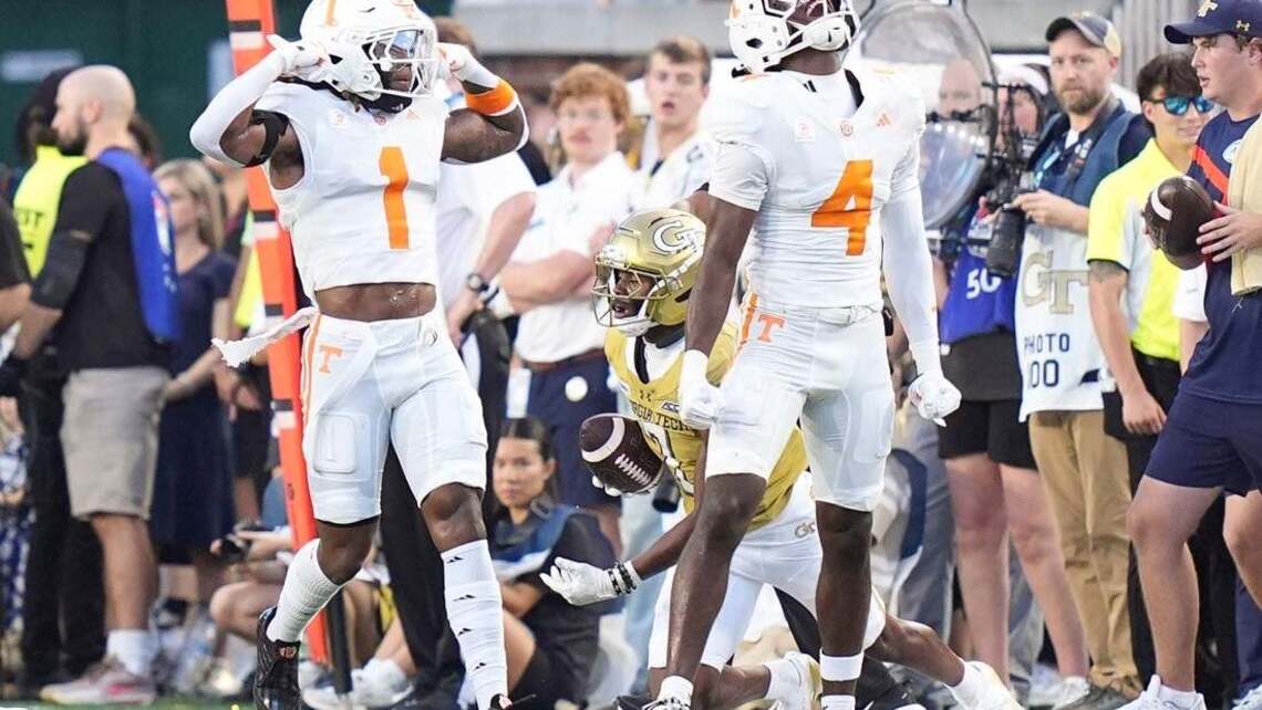 DeSean Bishop, No. 18 Tennessee pull away from Georgia Tech 