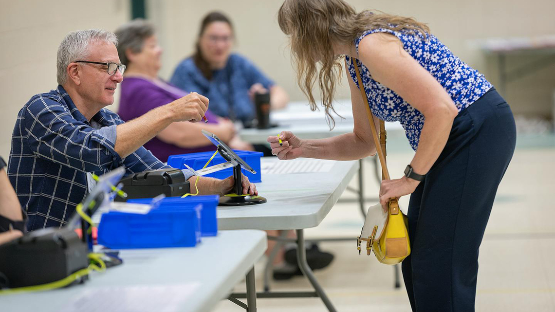 Minnesota Supreme Court rules Twin Cities suburb can use paper voter rosters in November election 