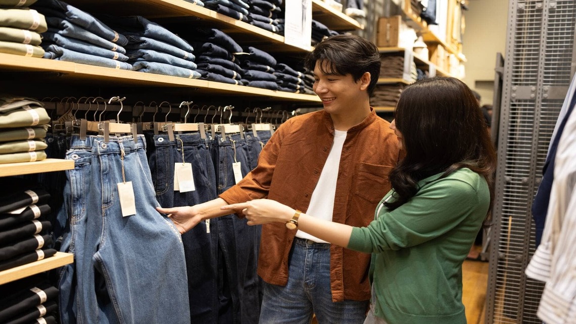 Innovative men's and women's jeans brand, MUD Jeans, files Chapter 11 