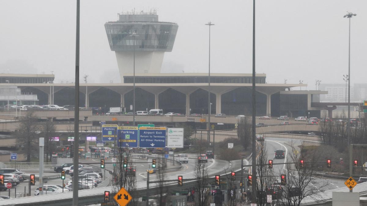 FILE PHOTO: A view of Newark Liberty International Airport in Newark, New Jersey,  U.S., March 23, 2026. REUTERS/Jeenah Moon/File Photo