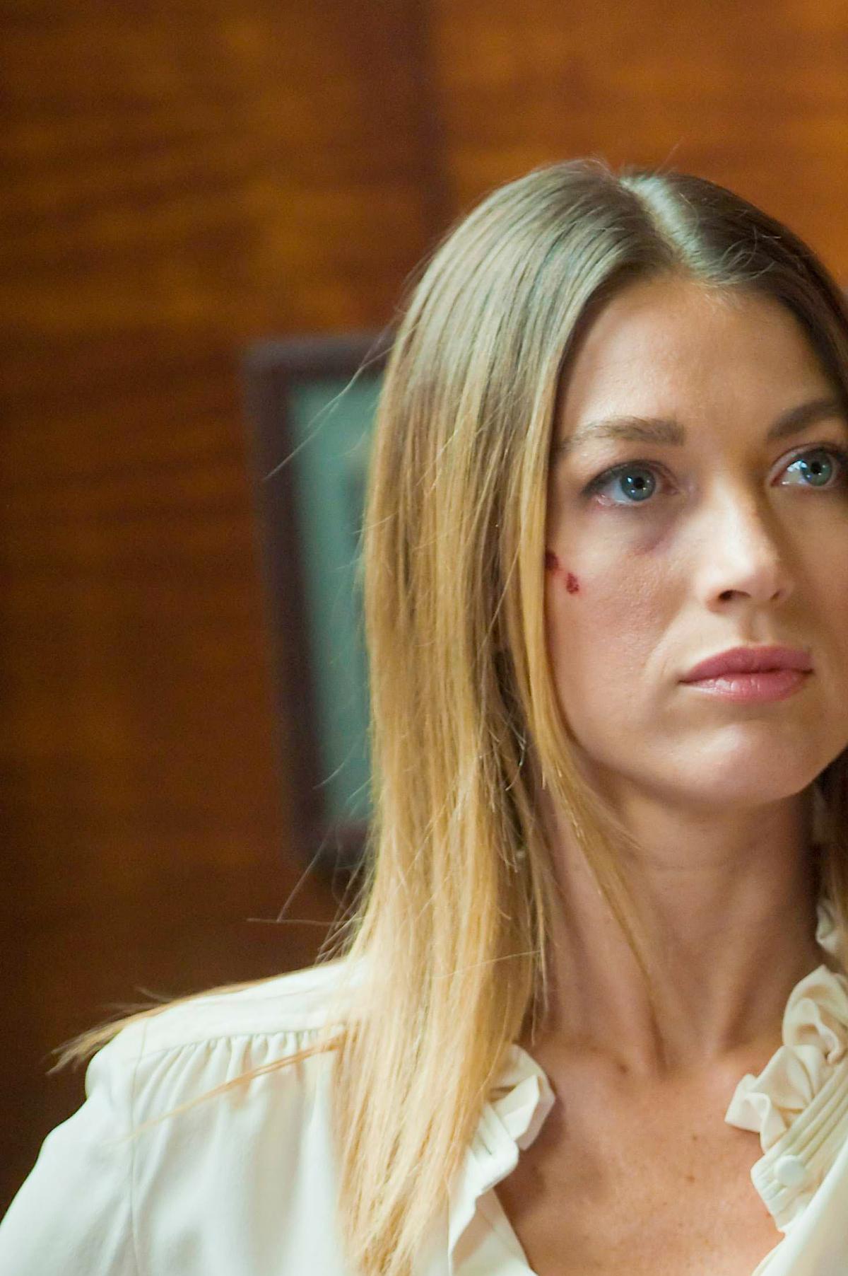 JUSTIFIED, Natalie Zea, ‘Save My Love’, (Season 2, ep. 207, airing March 23, 2011)Prashant Gupta / © FX Network / Courtesy: Everett Collection