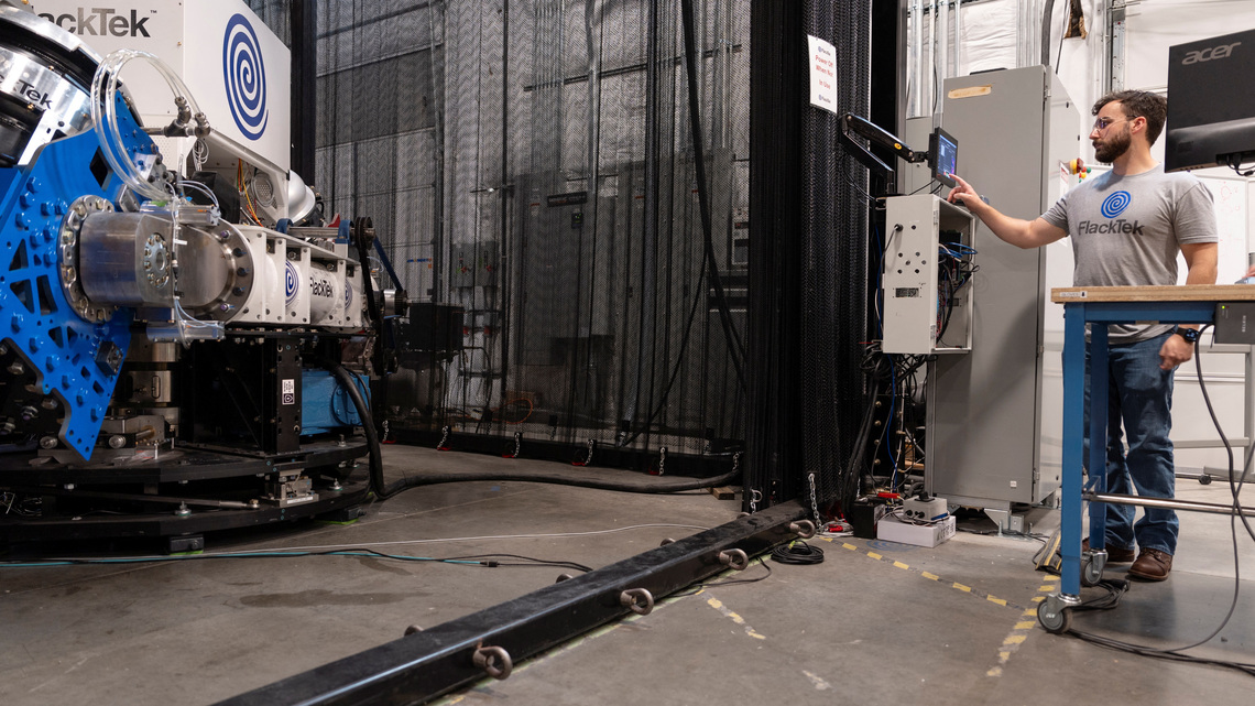 Defense startups raid auto and fracking sectors for parts to speed weapons output 