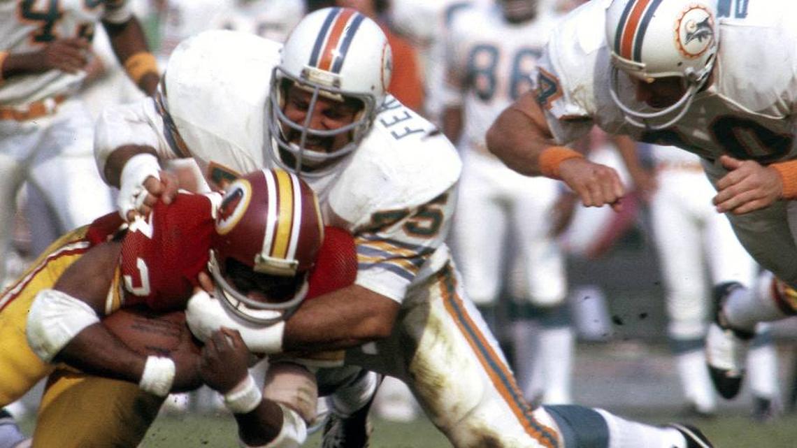 Super Bowl Hero Fernandez Dies; Examining His Place in Dolphins History