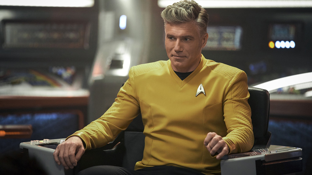 STAR TREK: STRANGE NEW WORLDS, Anson Mount, 'Children of the Comet'  (Season 1, ep. 102 aired May 12, 2022). photo: Marni Grossman / ©Paramount+ / Courtesy Everett Collection