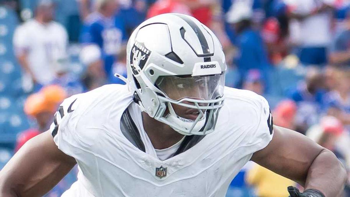  Sep 17, 2023; Orchard Park, New York, USA; Las Vegas Raiders defensive end Tyree Wilson (9) rushes against the Buffalo Bills in the fourth quarter at Highmark Stadium. Mandatory Credit: Mark Konezny-Imagn Images | Mark Konezny-Imagn Images 