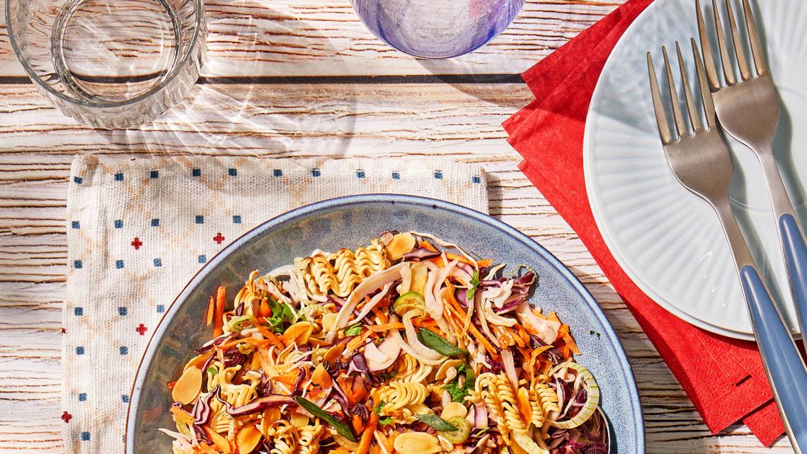 Paula Deen's Crunchy Ramen Noodle Slaw Is The Perfect Summer Party Side 