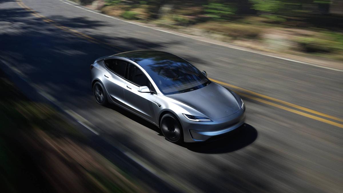  Tesla Model 3 Tesla