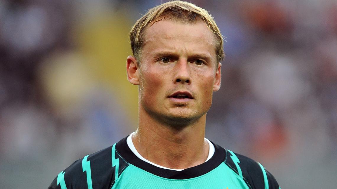 Former Arsenal Goalie Alex Manninger Dead at 48 After Train Hit His Car 