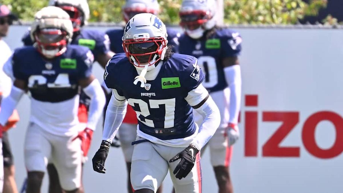  Jul 28, 2025; Foxborough, MA, USA; New England Patriots cornerback Marcellas Dial Jr. (27) does a drill during training camp at Gillette Stadium. Mandatory Credit: Eric Canha-Imagn Images | Eric Canha-Imagn Images 